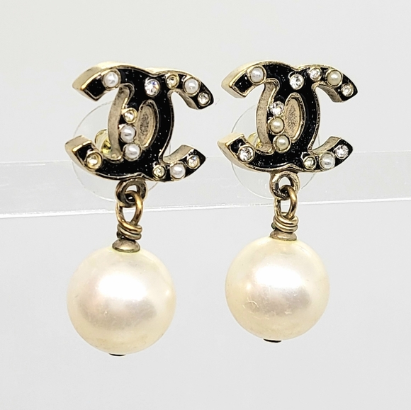 CHANEL Black CC Crystal Pearl Dangle - Picture 2 of 9
